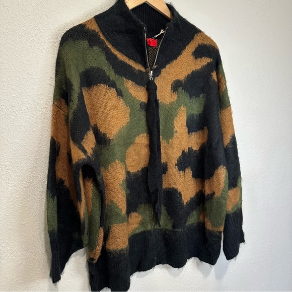 **NWT** Net.153 Camouflage Zip-Up Sweater - Picture 3 of 11